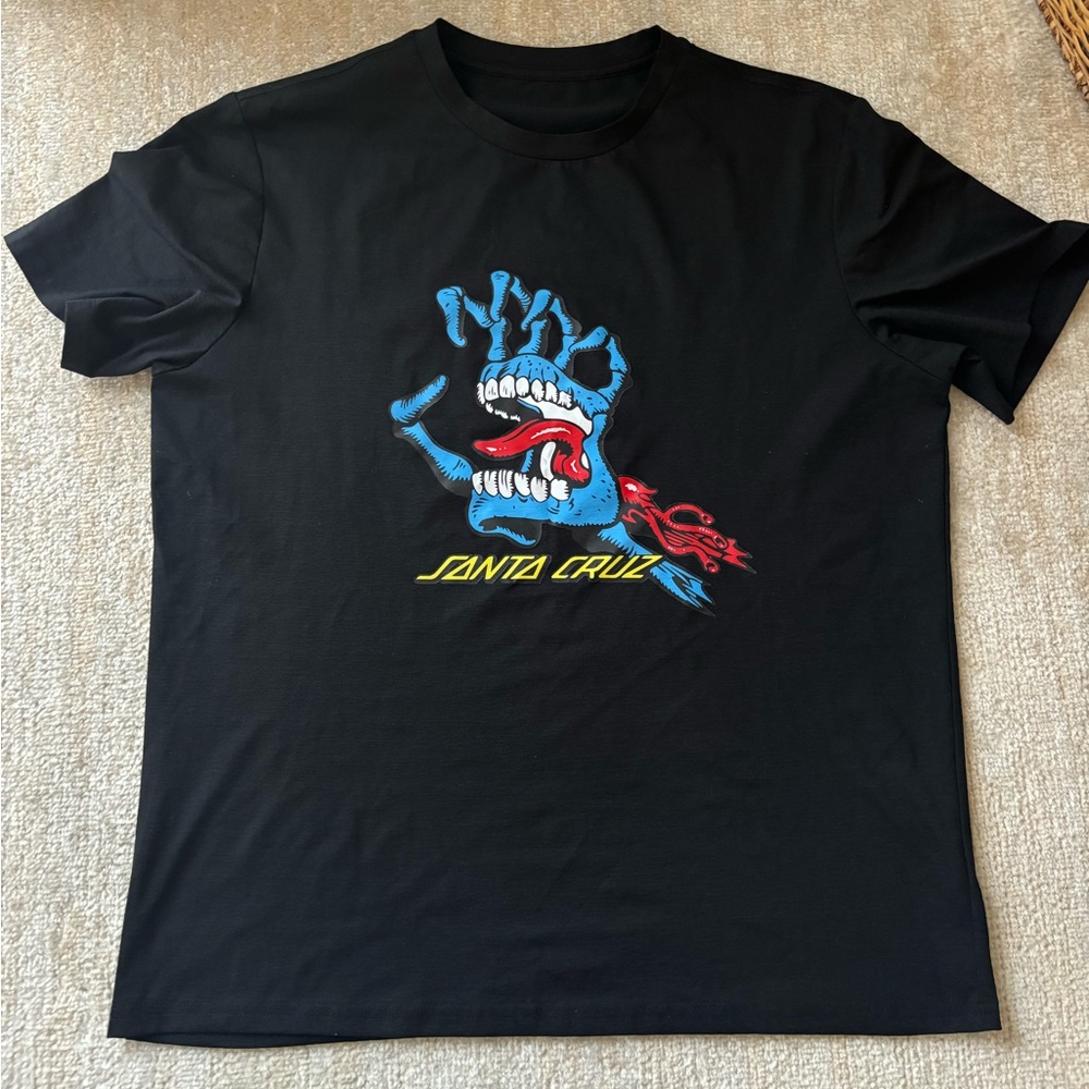 Santa Cruz graphic Tee